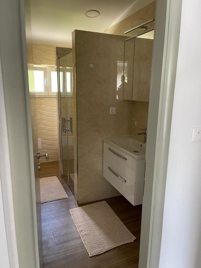 Apartman Nature Zvecanje Exteriör bild